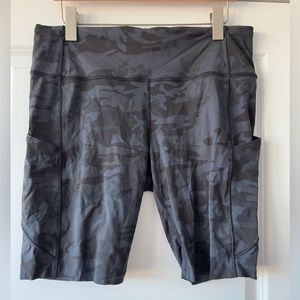 lululemon fast and free short 10” sz. 14 camo